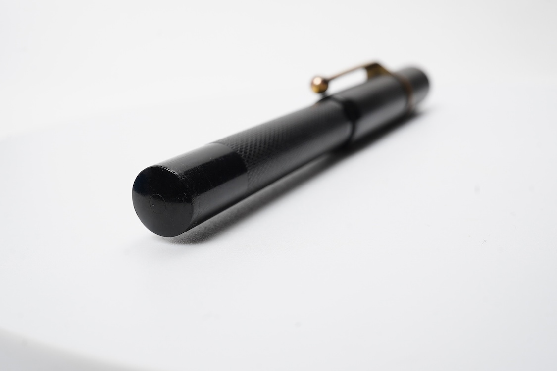 A De la Rue Onoto BCHR piston filler (working) with over-and-under feed